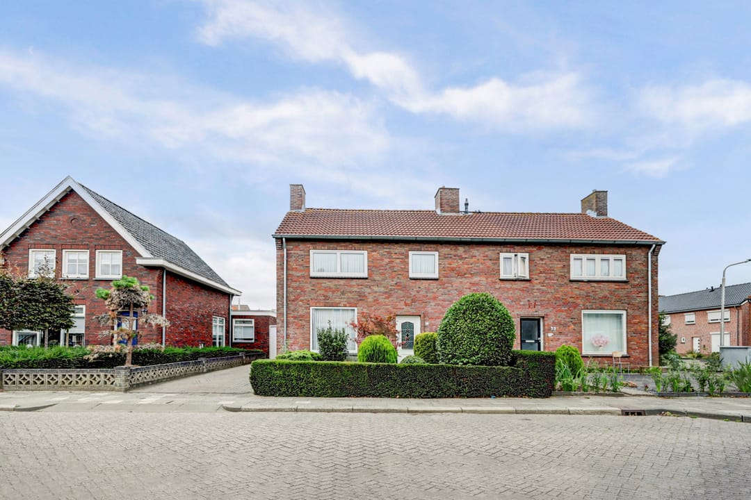 Photo 2 of Achterhoeksestraat 37