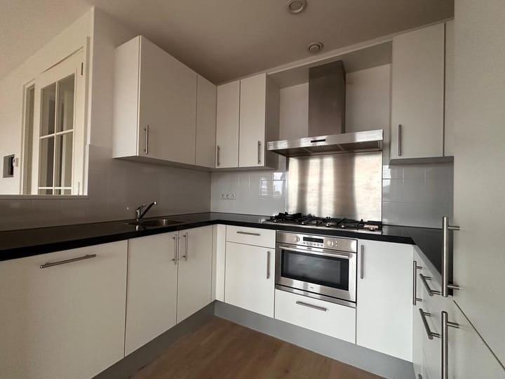 Photo 9 of Raadhuisstraat 59