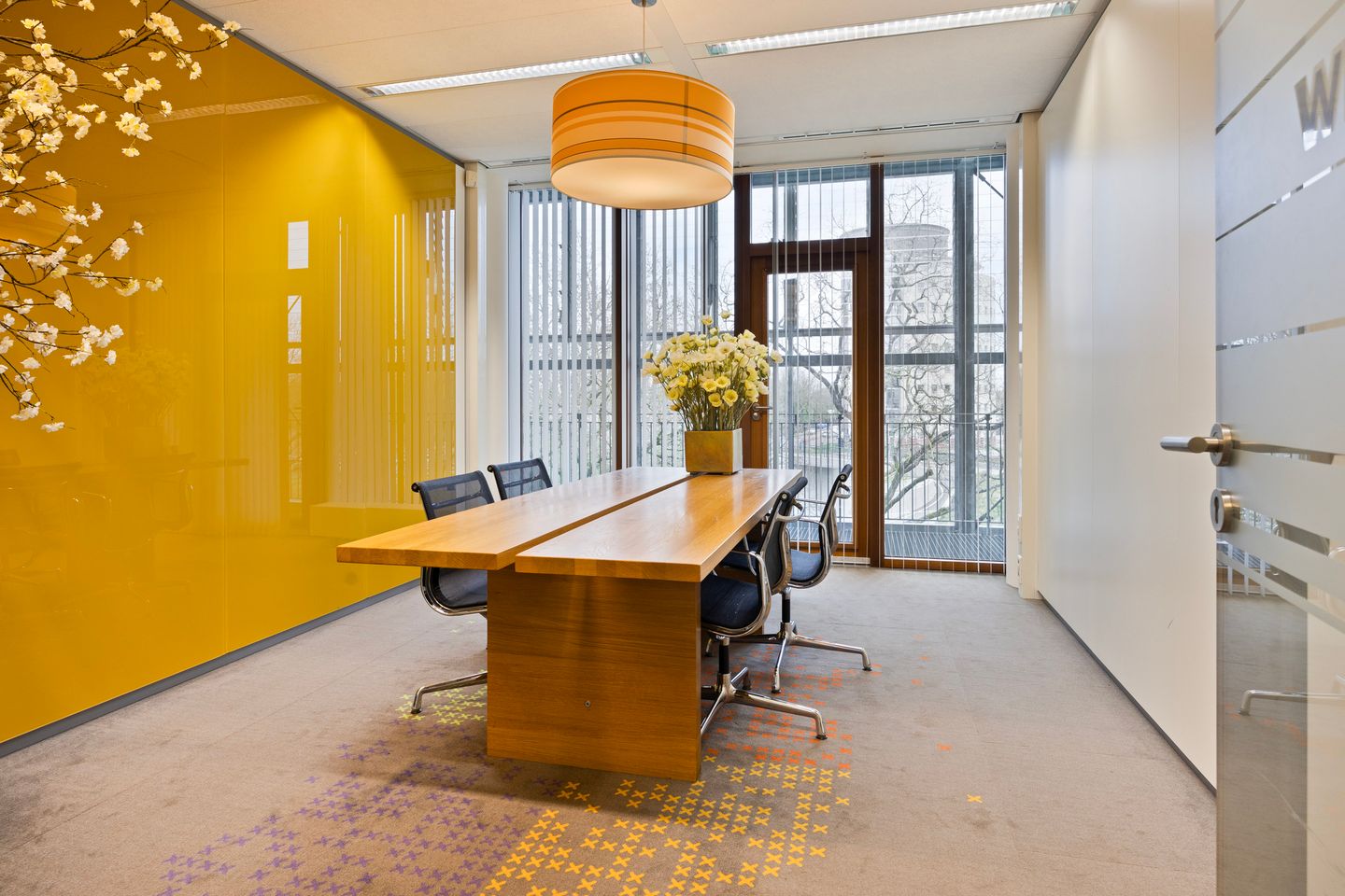 Bekijk foto 3 van Koggelaan 69-79