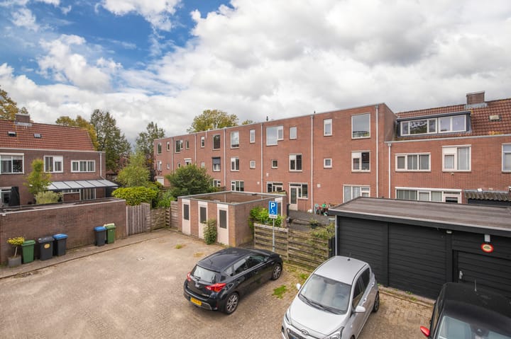 Foto 24 van Woudrichemstraat 17