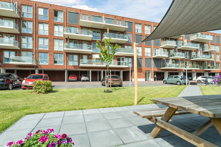 Foto 40 van Pablo Picassostraat 534