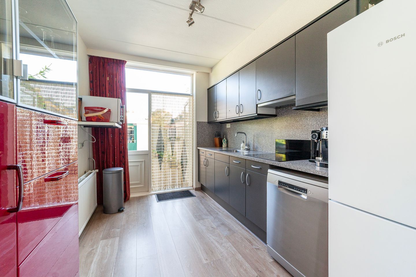 Photo 14 of Johan de Wittlaan 1