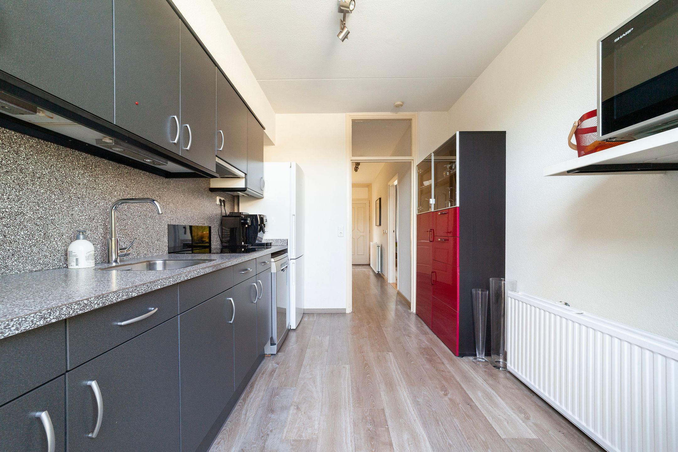 Photo 15 of Johan de Wittlaan 1