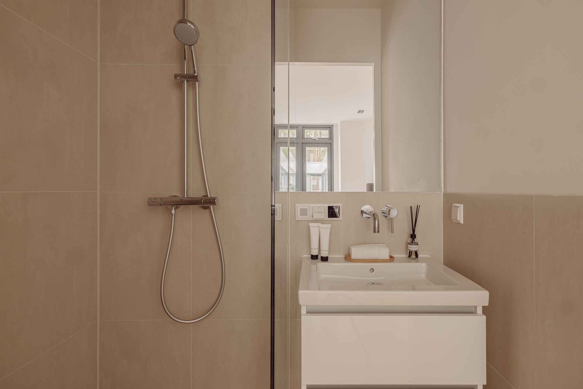 Foto 24 van Van Ostadestraat 62-H