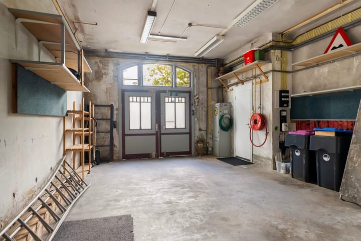 Photo 4 of Emmakade 32