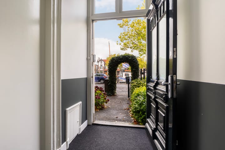 Photo 8 of Emmakade 32