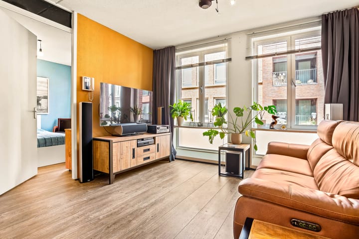 Foto 3 van Adrianastraat 108