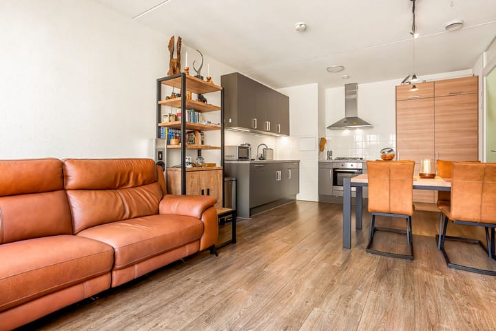 Foto 5 van Adrianastraat 108