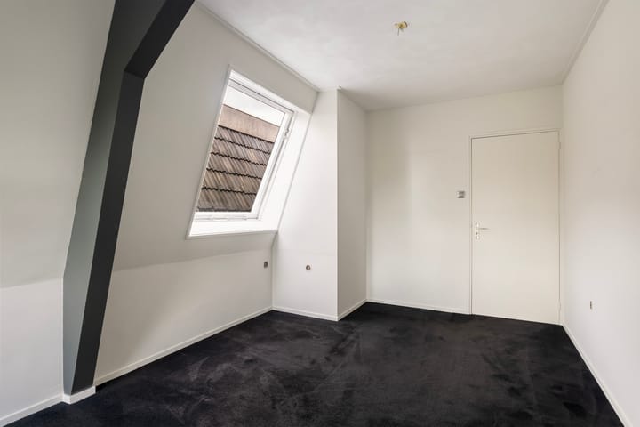 Photo 28 of Emmakade 32