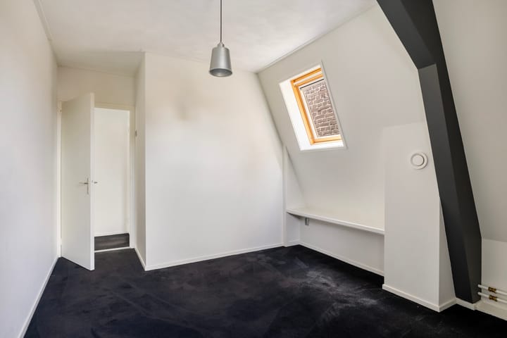 Photo 30 of Emmakade 32