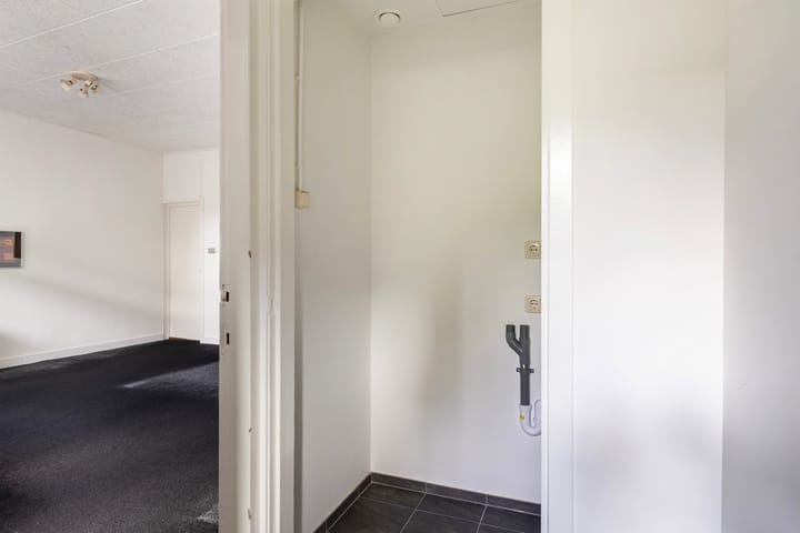 Photo 38 of Emmakade 32