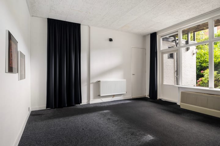 Photo 41 of Emmakade 32