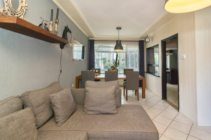 Photo 5 of Prins Bernhardstraat 6