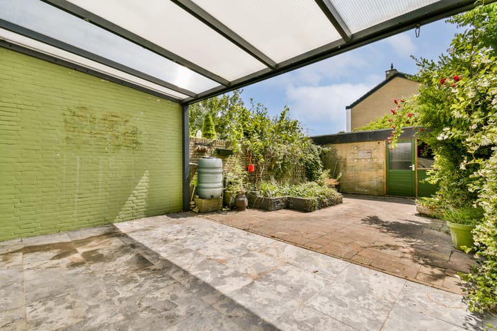 Photo 9 of Dr. M.L. Kingstraat 2-F