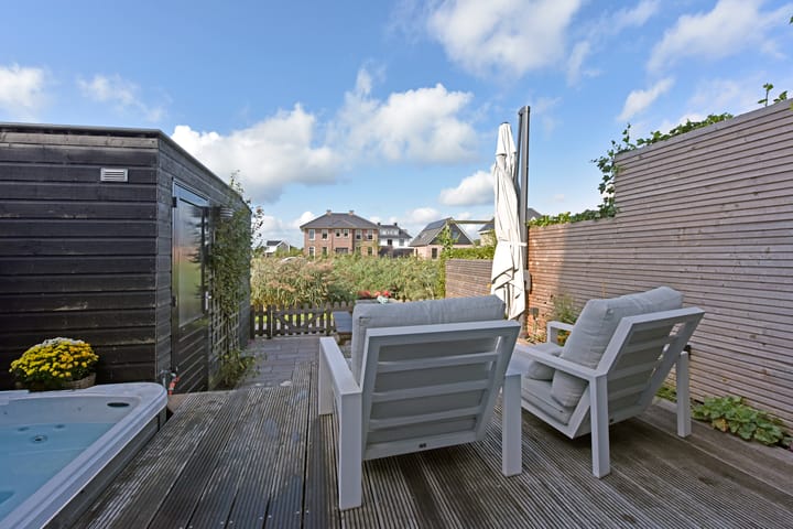 Photo 32 of Rugstreeppad 73