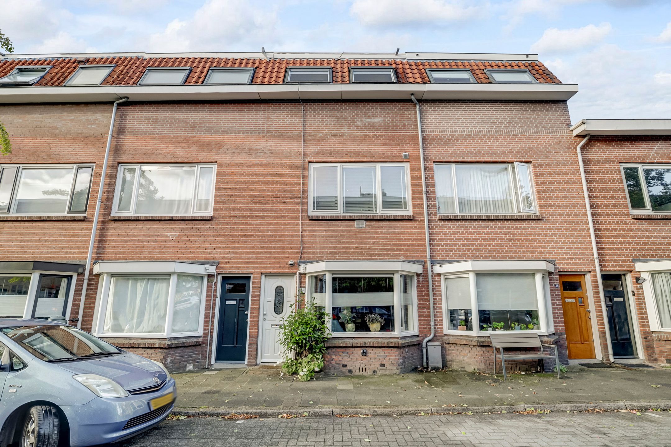 Foto 30 van Minahassastraat 40