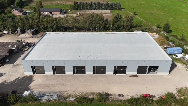 Bekijk foto 4 van Herkenbosserweg 1-a
