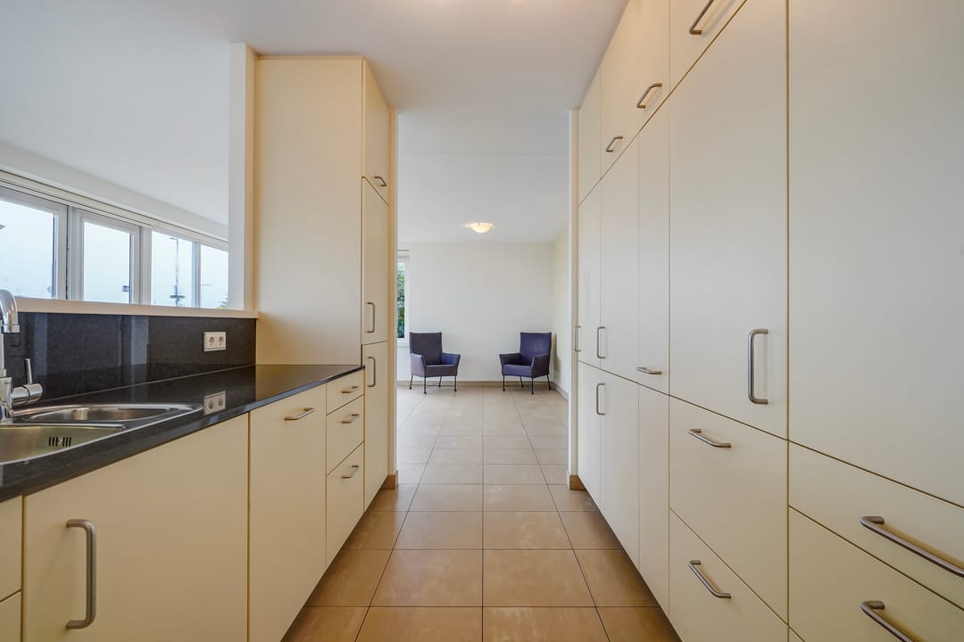 Photo 16 of Stationsweg 67-A