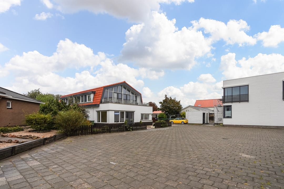 Photo 37 of Stationsweg 67-A