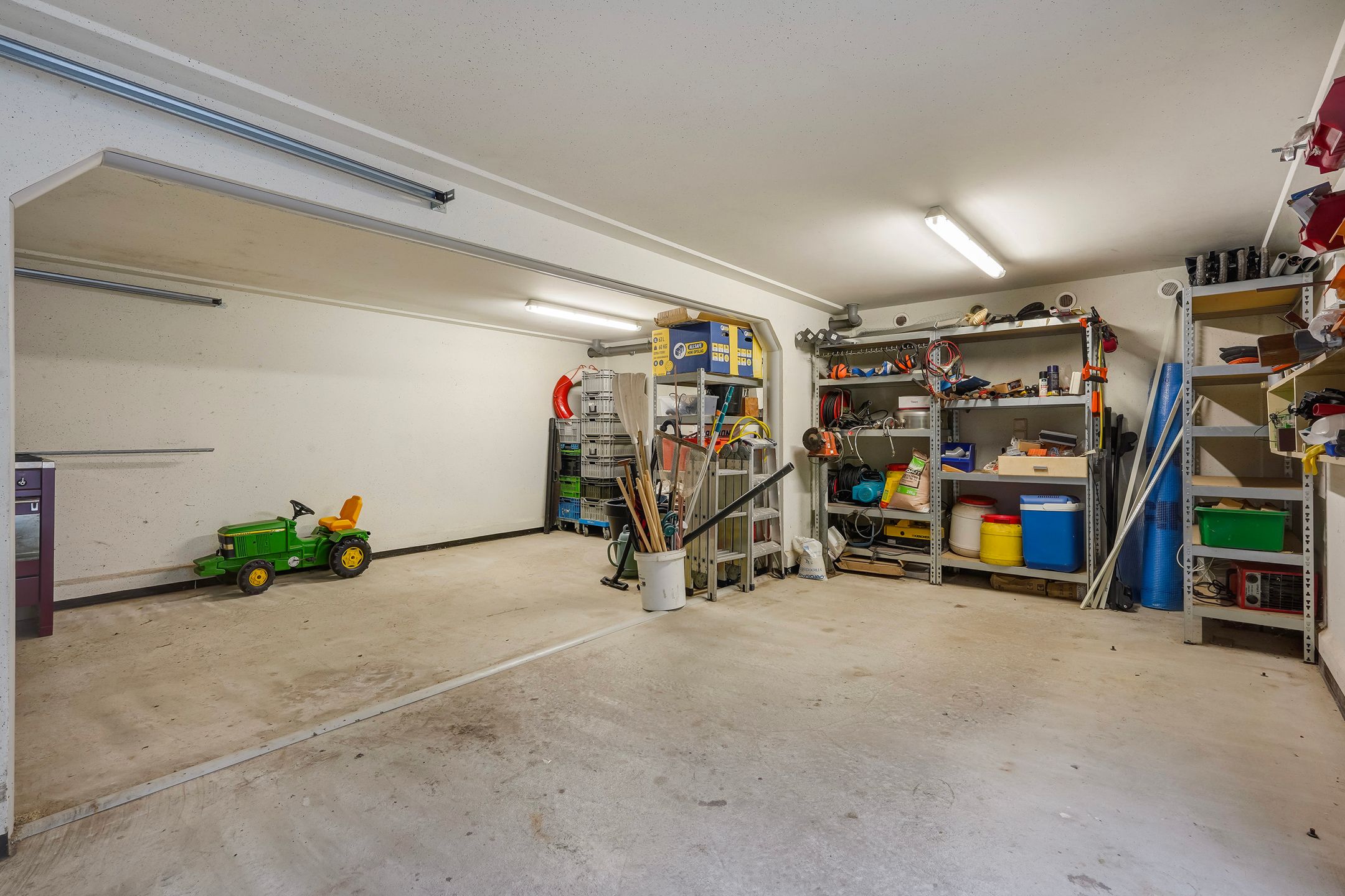 Photo 45 of Stationsweg 67-A