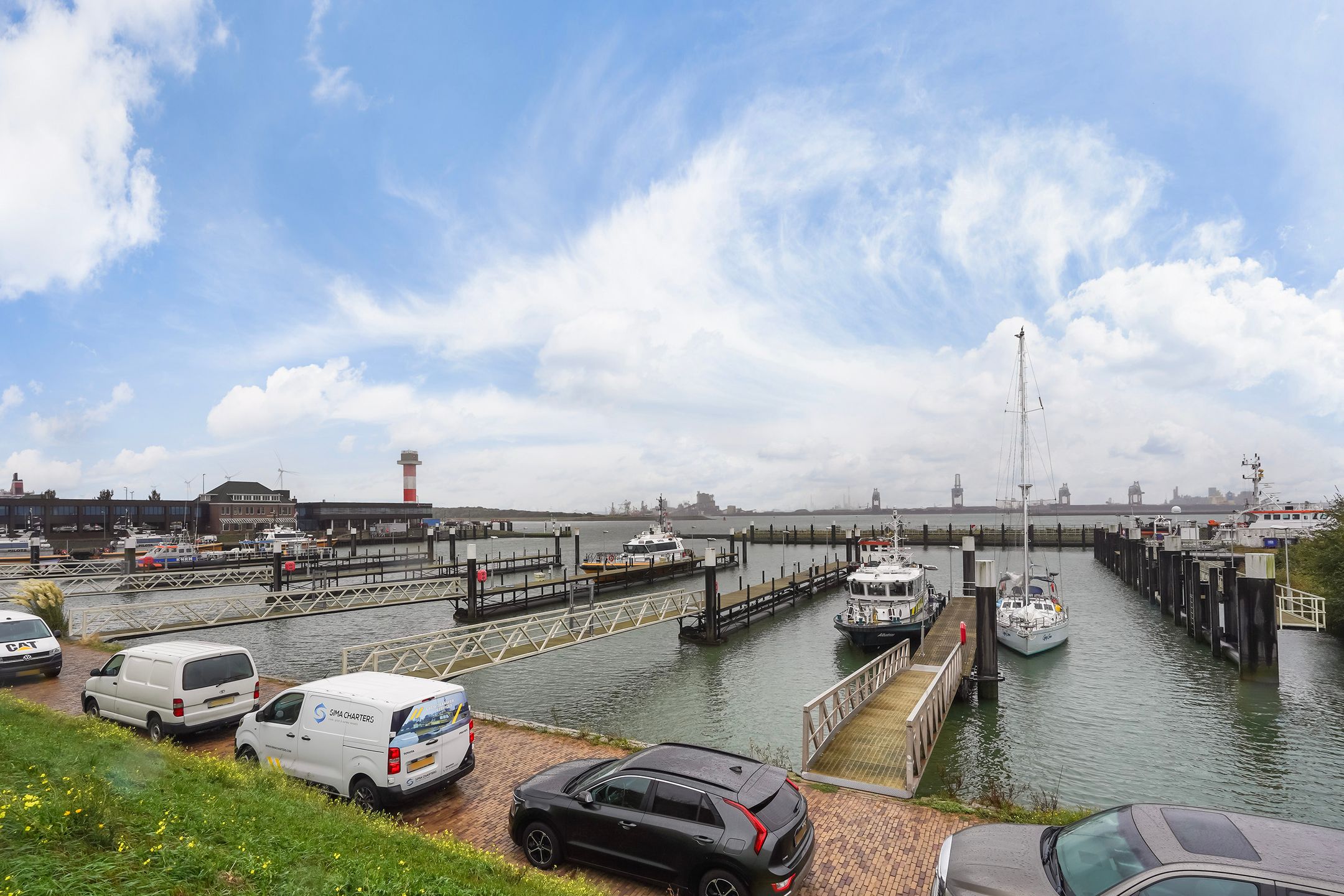 Photo 51 of Stationsweg 67-A