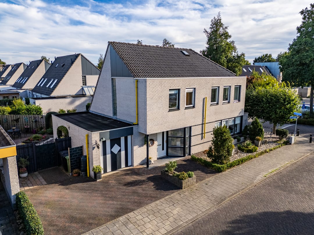 Foto 1 van Revelmanstraat 18