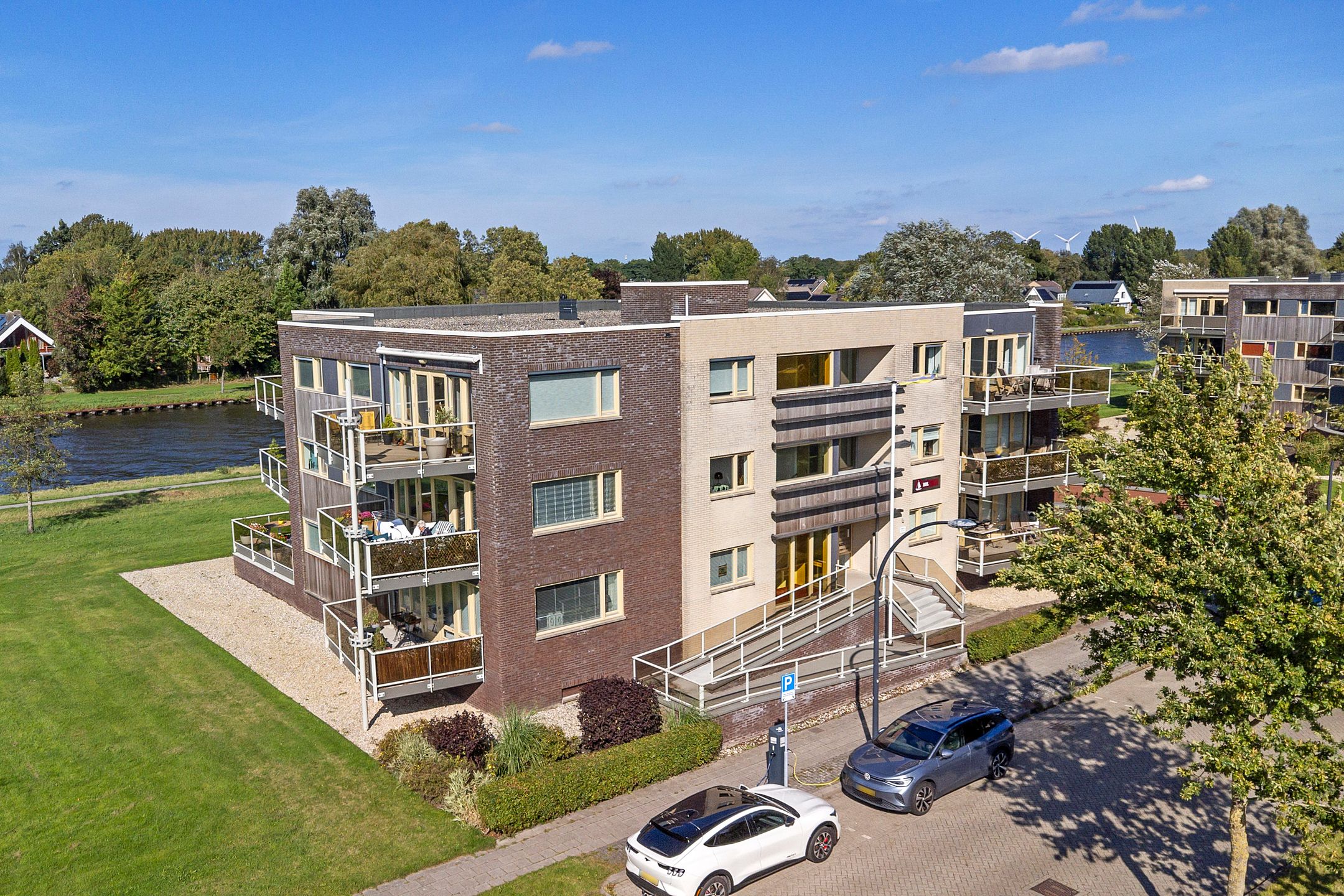 Foto 42 van Krommezijl 68