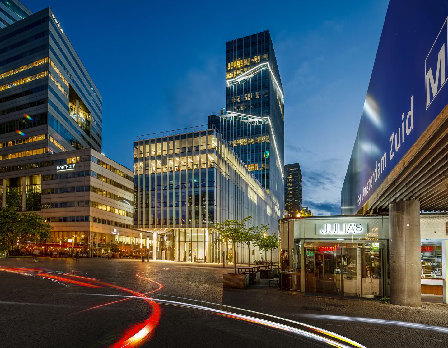 View photo 3 of Claude Debussylaan 2