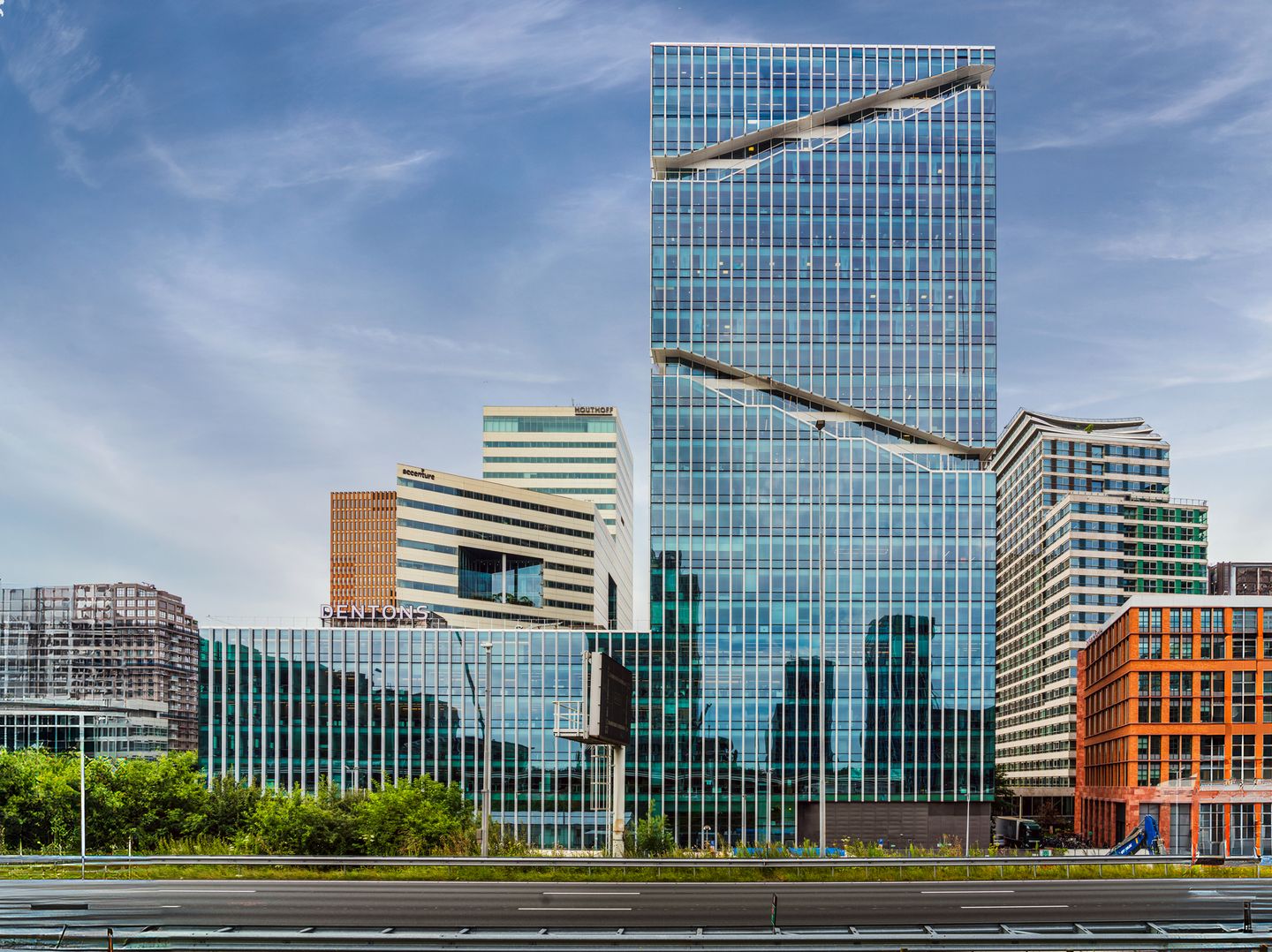 View photo 5 of Claude Debussylaan 2