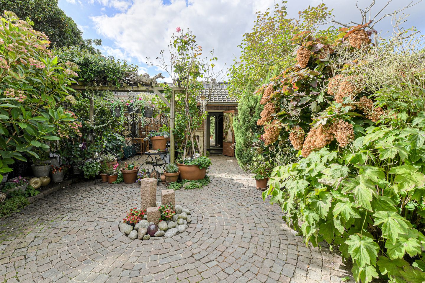 Foto 49 van Poternestraat 8