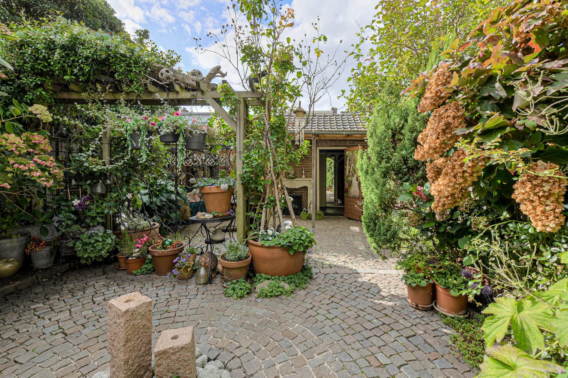 Foto 51 van Poternestraat 8