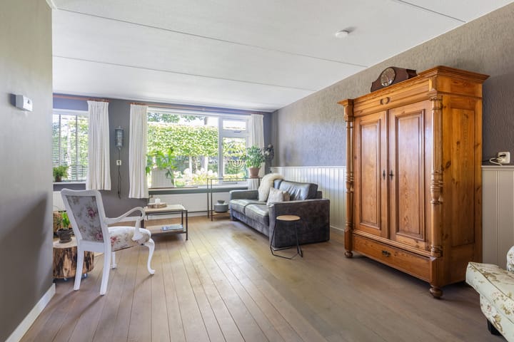 Foto 10 van Bernhardlaan 58