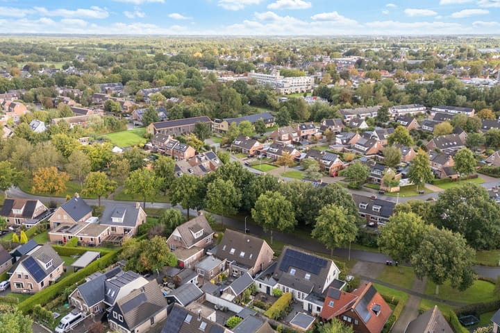 Foto 38 van Bernhardlaan 58