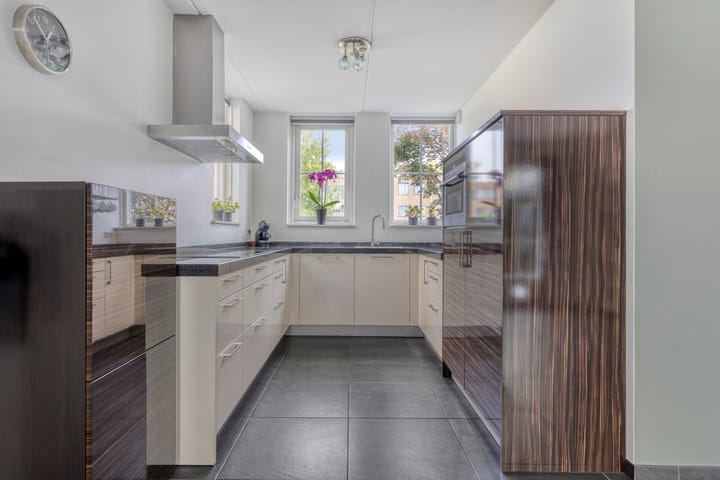 Foto 13 van Walhofplein 12