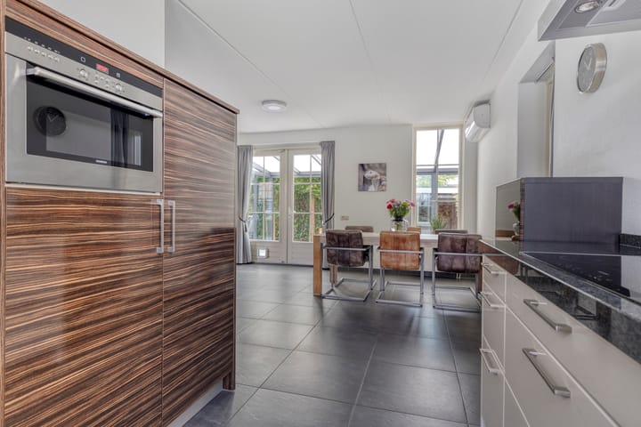 Foto 16 van Walhofplein 12