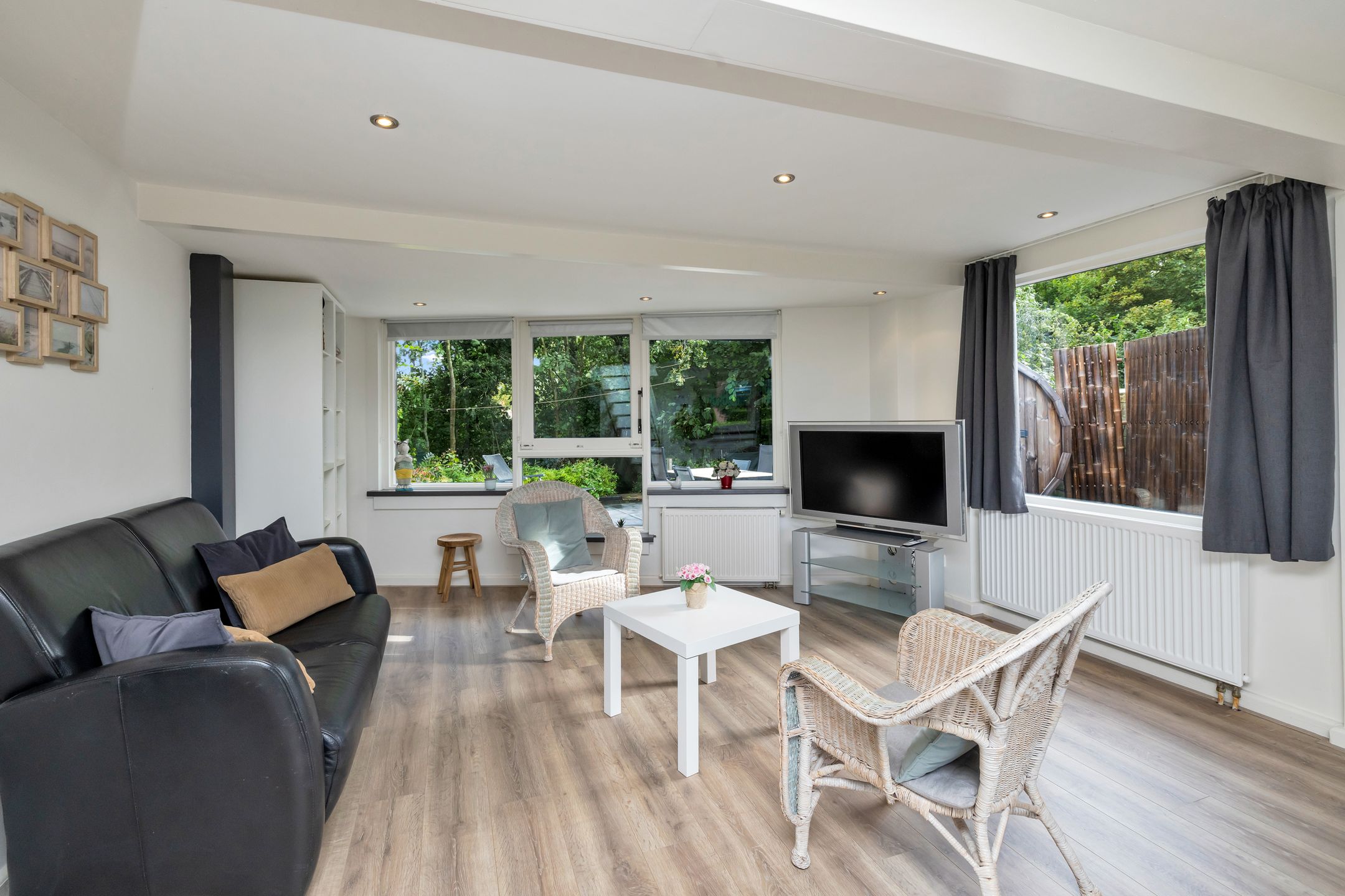 Photo 6 of Vijverweg 16-26