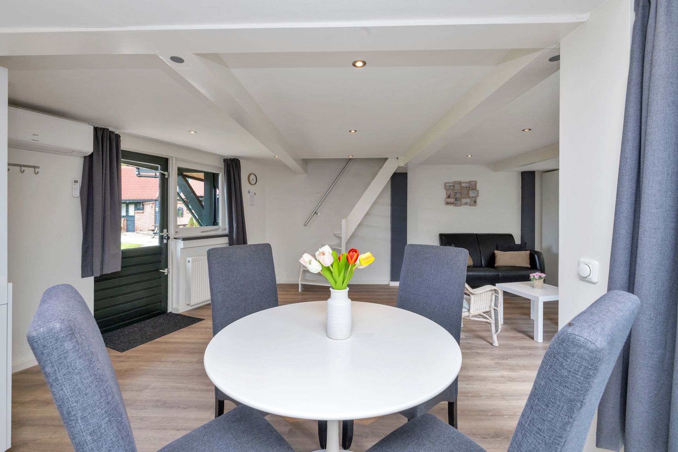 Photo 9 of Vijverweg 16-26