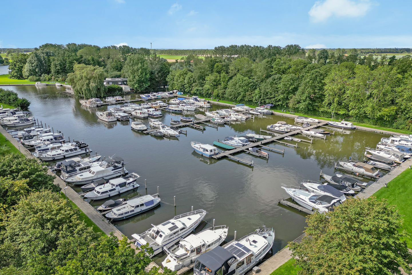 Photo 34 of Vijverweg 16-26