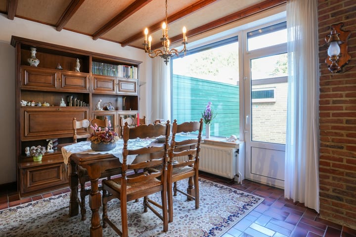 Foto 7 van Limburgstraat 27