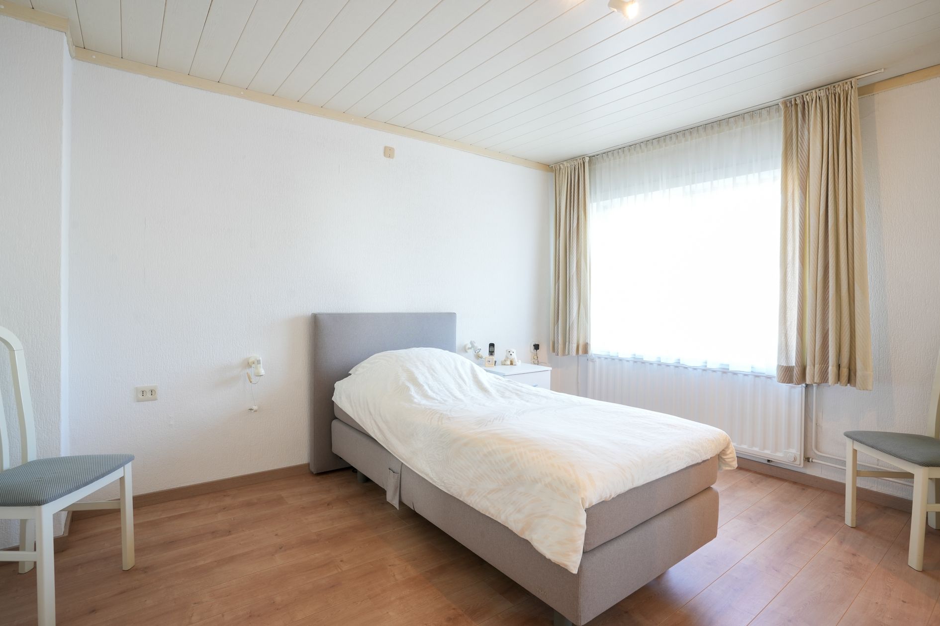 Foto 15 van Limburgstraat 27