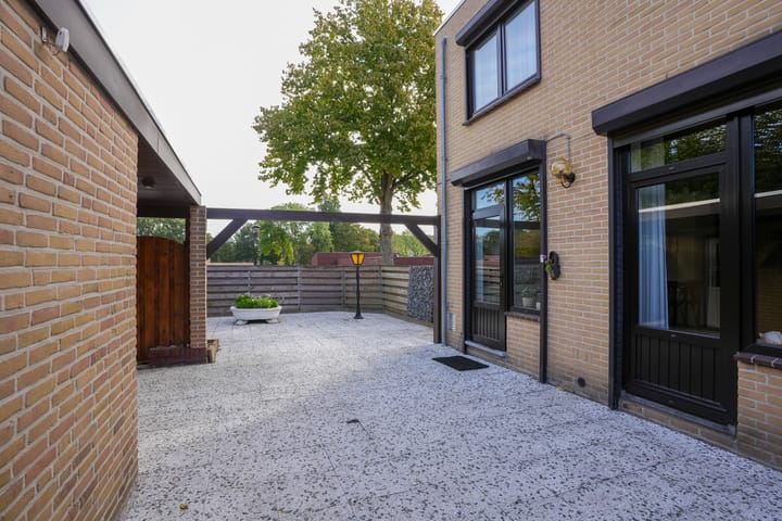 Foto 20 van Limburgstraat 27