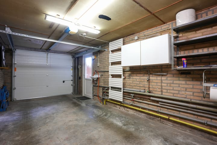 Foto 28 van Limburgstraat 27