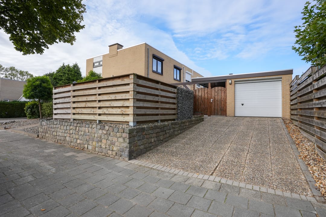 Foto 32 van Limburgstraat 27