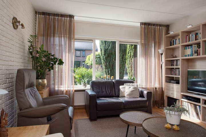 Foto 9 van van Bothnialaan 43