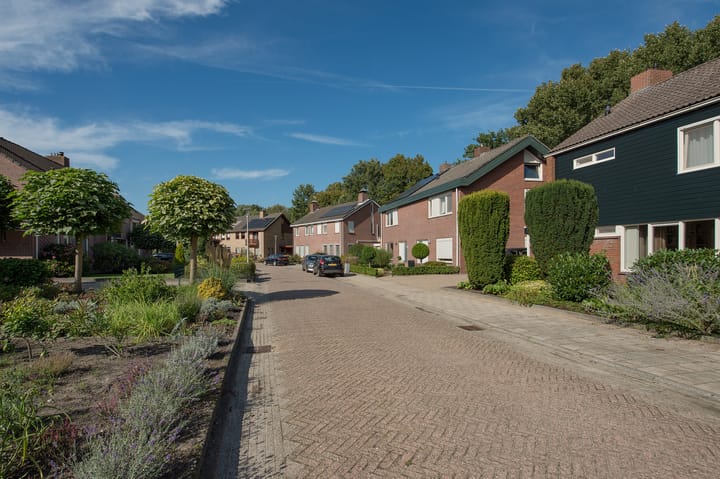 Foto 46 van van Bothnialaan 43