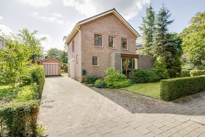 Foto 38 van Planetenlaan 25