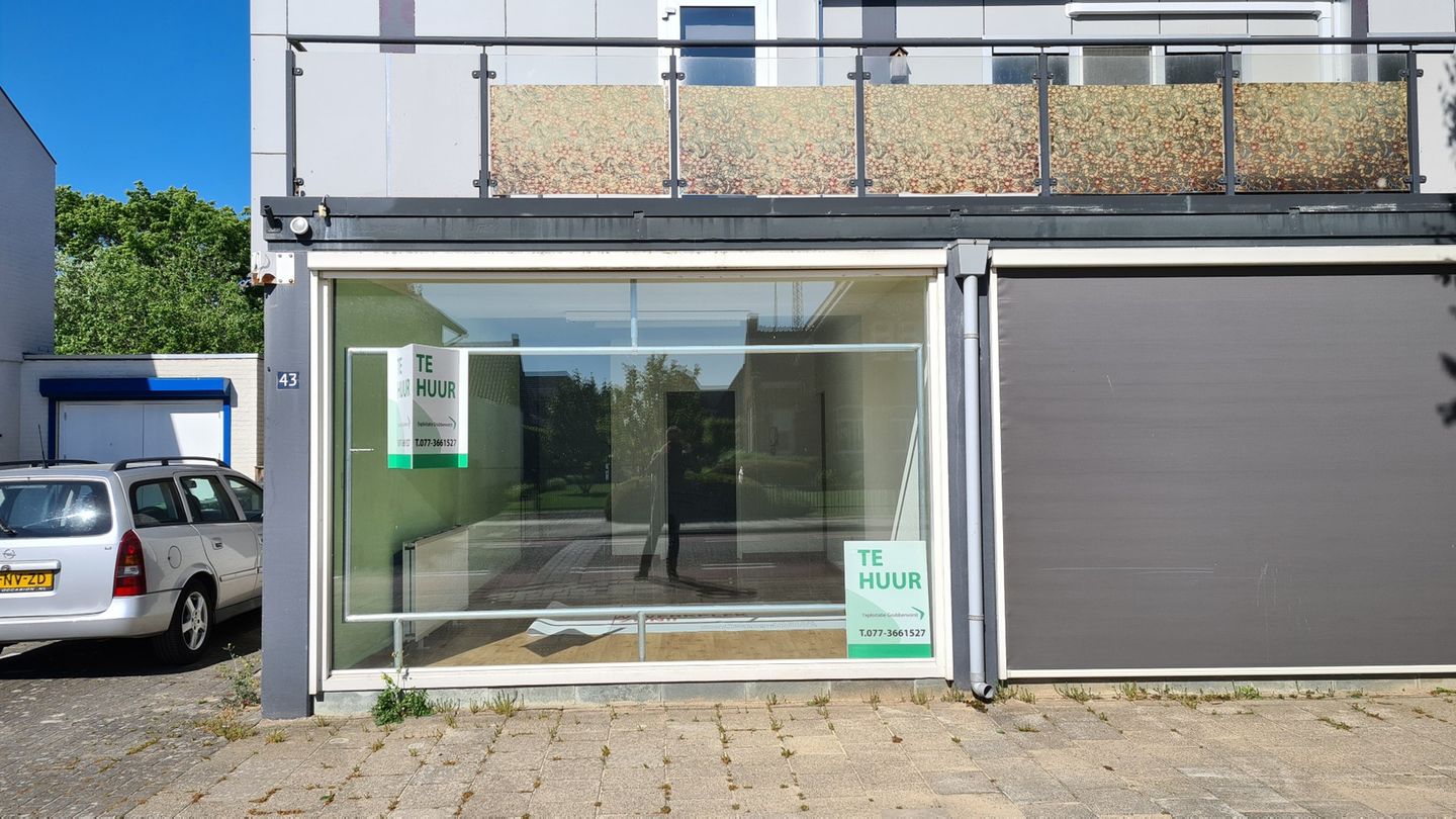 Bekijk foto 2 van Lottumseweg 43
