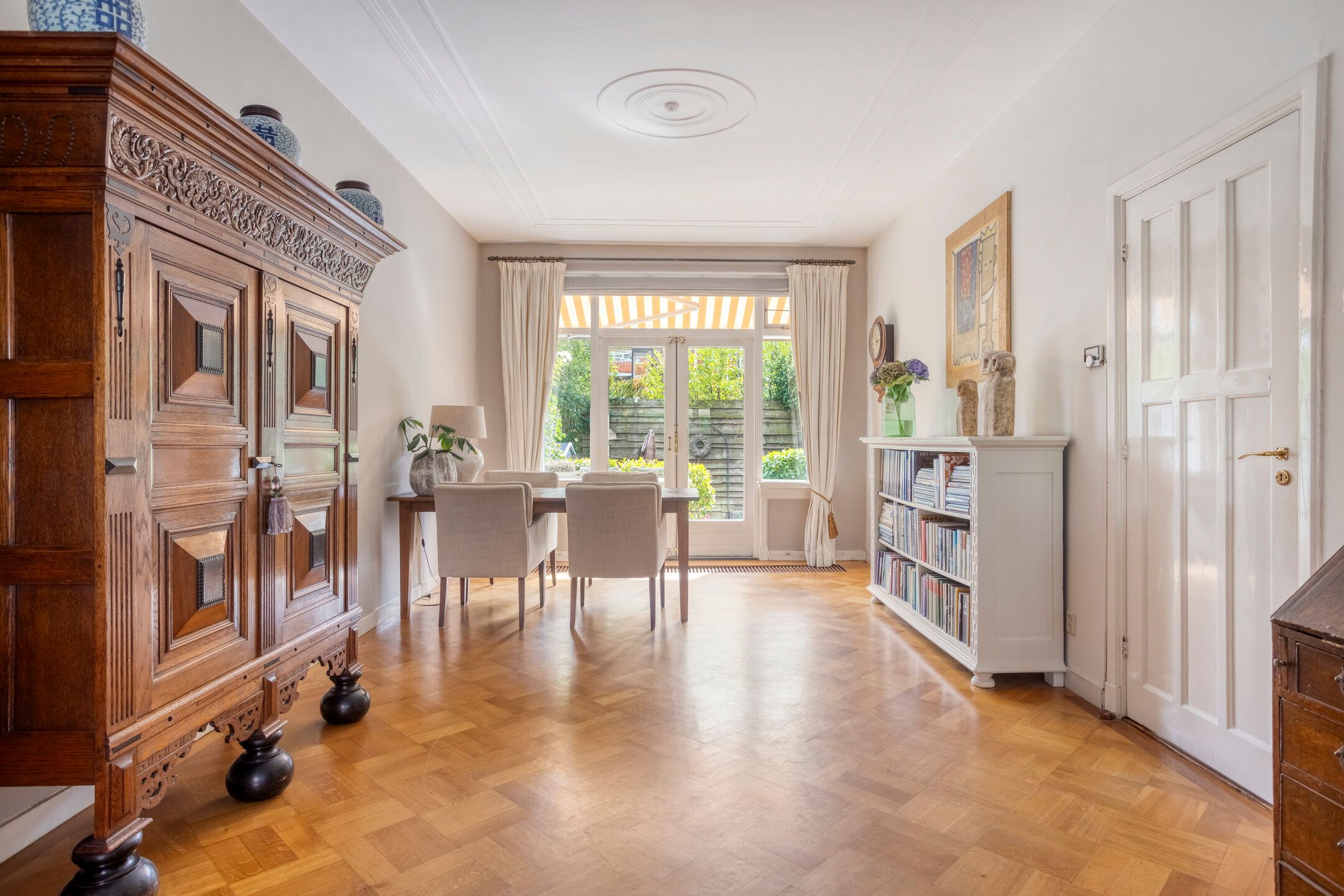 Foto 6 van Van Hoeylaan 27