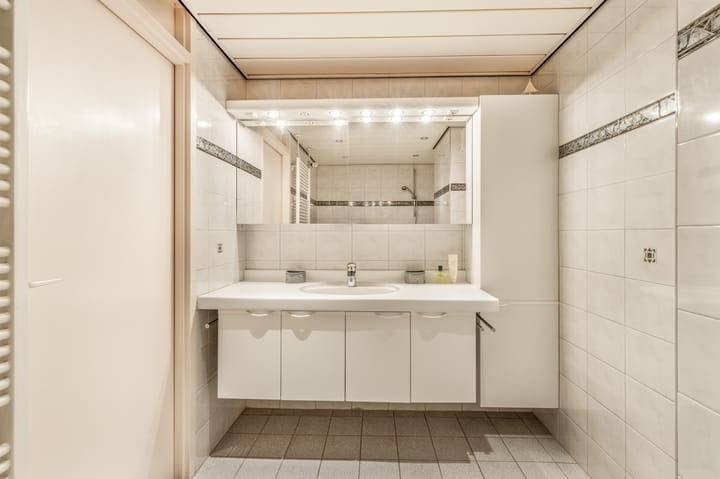 Photo 33 of De Loet 196