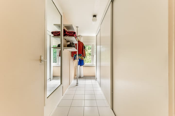 Photo 34 of De Loet 196